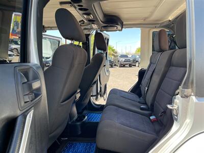 2012 Jeep Wrangler Unlimited Sahara   - Photo 6 - Phoenix, AZ 85009