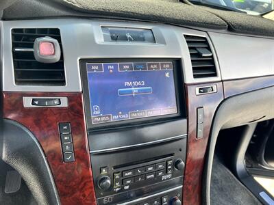 2013 Cadillac Escalade   - Photo 9 - Phoenix, AZ 85009