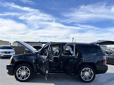 2013 Cadillac Escalade   - Photo 6 - Phoenix, AZ 85009