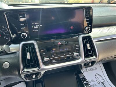 2023 Kia Sorento Hybrid EX   - Photo 9 - Phoenix, AZ 85009