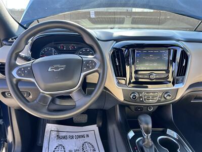 2022 Chevrolet Traverse LS - Photo 11 - Phoenix, AZ 85009