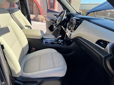 2022 Chevrolet Traverse LS - Photo 17 - Phoenix, AZ 85009
