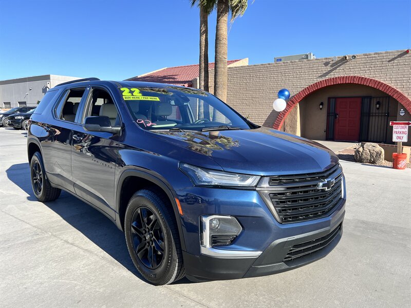 2022 Chevrolet Traverse LS   - Photo 1 - Phoenix, AZ 85009