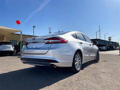 2017 Ford Fusion SE   - Photo 4 - Phoenix, AZ 85009