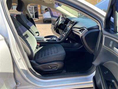 2017 Ford Fusion SE   - Photo 7 - Phoenix, AZ 85009