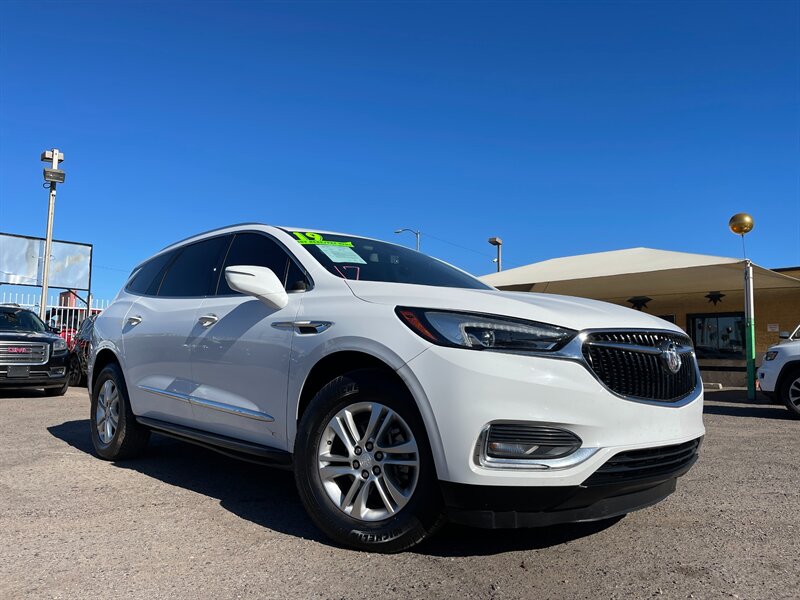 2019 Buick Enclave Essence's photo
