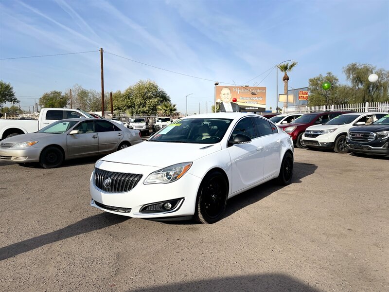 2017 Buick Regal Sport Touring photo 13