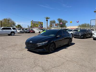 2022 Hyundai ELANTRA SEL   - Photo 13 - Phoenix, AZ 85009