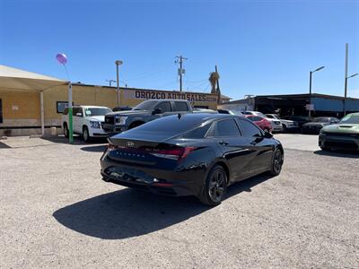 2022 Hyundai ELANTRA SEL   - Photo 15 - Phoenix, AZ 85009