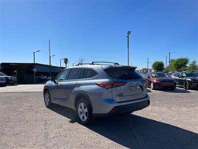 2020 Toyota Highlander LE   - Photo 15 - Phoenix, AZ 85009