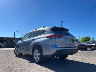 2020 Toyota Highlander LE   - Photo 3 - Phoenix, AZ 85009
