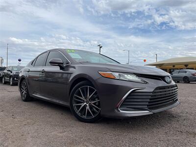 2022 Toyota Camry Hybrid XLE Sedan