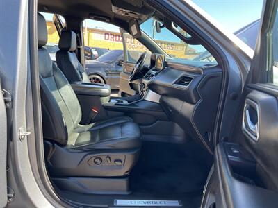 2021 Chevrolet Suburban LT   - Photo 8 - Phoenix, AZ 85009
