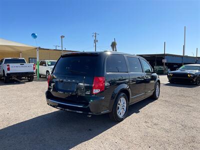 2018 Dodge Grand Caravan SXT   - Photo 17 - Phoenix, AZ 85009