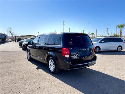 2018 Dodge Grand Caravan SXT   - Photo 16 - Phoenix, AZ 85009