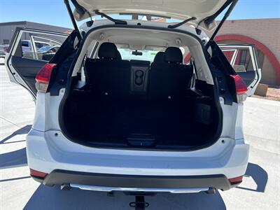 2018 Nissan Rogue SV   - Photo 14 - Phoenix, AZ 85009