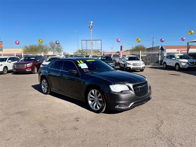 2016 Chrysler 300 Limited   - Photo 12 - Phoenix, AZ 85009