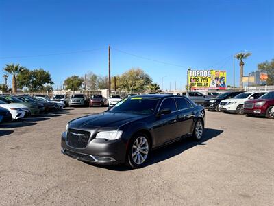 2016 Chrysler 300 Limited   - Photo 13 - Phoenix, AZ 85009