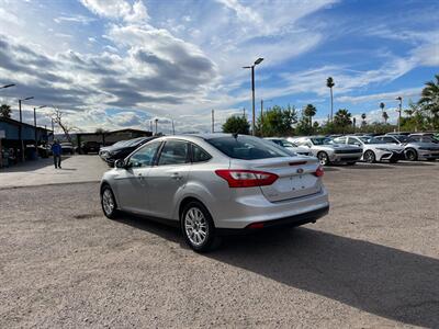 2012 Ford Focus SE   - Photo 14 - Phoenix, AZ 85009