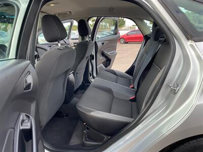 2012 Ford Focus SE   - Photo 6 - Phoenix, AZ 85009