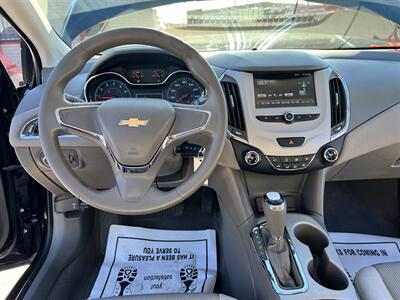 2018 Chevrolet Cruze LS Auto   - Photo 9 - Phoenix, AZ 85009