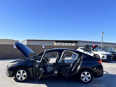 2018 Chevrolet Cruze LS Auto   - Photo 6 - Phoenix, AZ 85009