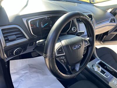 2020 Ford Fusion Hybrid SE - Photo 8 - Phoenix, AZ 85009