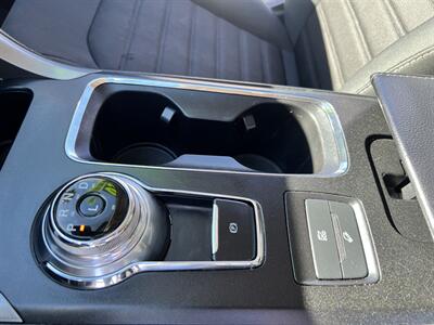 2020 Ford Fusion Hybrid SE - Photo 10 - Phoenix, AZ 85009