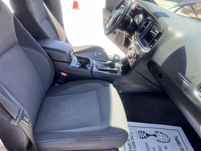 2018 Dodge Charger SXT   - Photo 14 - Phoenix, AZ 85009