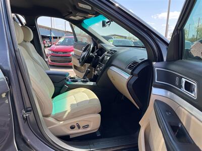 2017 Ford Explorer XLT - Photo 8 - Phoenix, AZ 85009