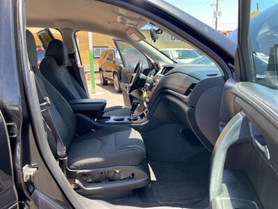 2013 Chevrolet Traverse LT   - Photo 7 - Phoenix, AZ 85009