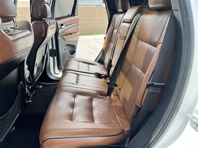 2020 Jeep Grand Cherokee Overland   - Photo 13 - Phoenix, AZ 85009