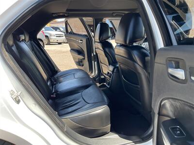 2014 Chrysler 300 C   - Photo 8 - Phoenix, AZ 85009