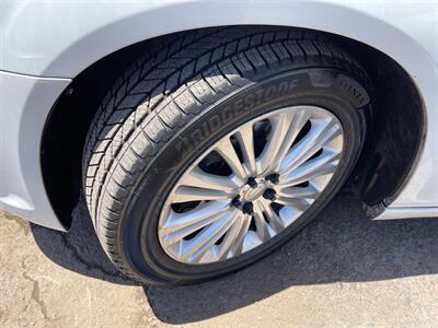 2014 Chrysler 300 C   - Photo 11 - Phoenix, AZ 85009