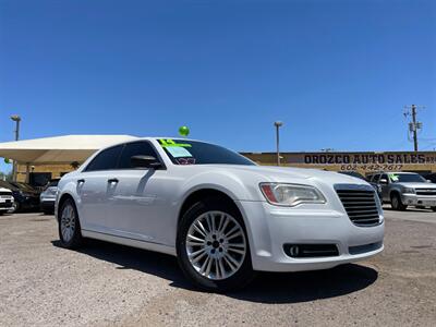 2014 Chrysler 300 C   - Photo 1 - Phoenix, AZ 85009