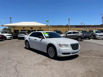 2014 Chrysler 300 C   - Photo 12 - Phoenix, AZ 85009