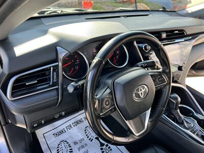 2019 Toyota Camry XSE   - Photo 8 - Phoenix, AZ 85009