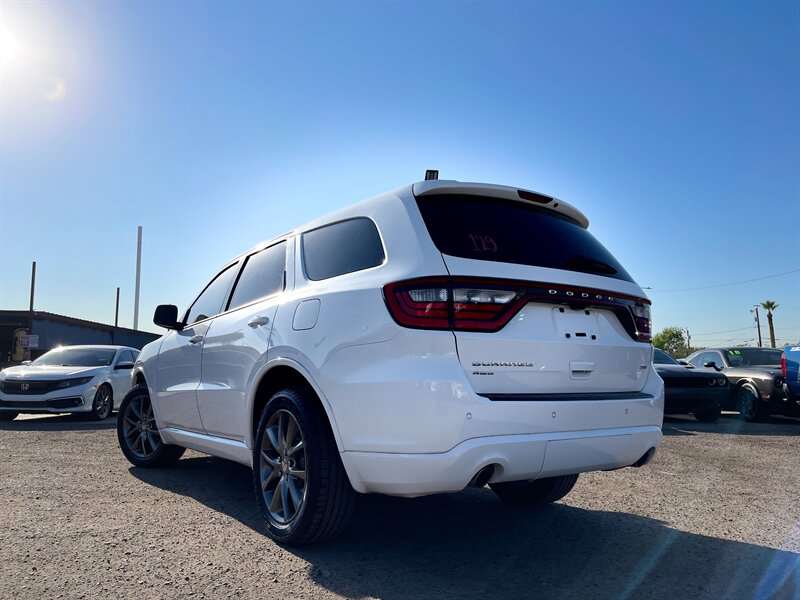 2017 Dodge Durango GT photo 3