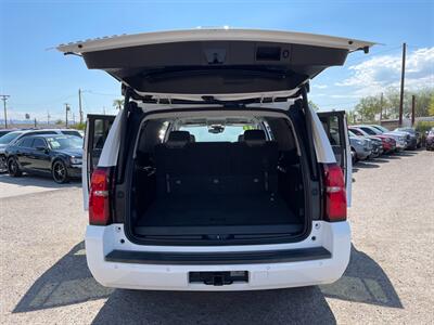 2017 Chevrolet Suburban LT   - Photo 7 - Phoenix, AZ 85009