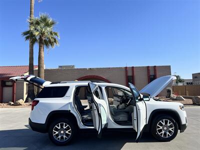 2020 GMC Acadia SLT - Photo 5 - Phoenix, AZ 85009