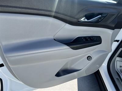 2020 GMC Acadia SLT - Photo 10 - Phoenix, AZ 85009