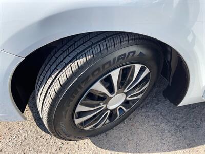 2013 Honda Civic LX - Photo 11 - Phoenix, AZ 85009