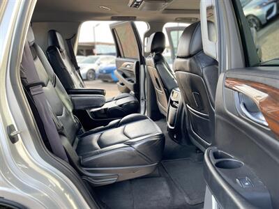 2015 Cadillac Escalade Luxury   - Photo 9 - Phoenix, AZ 85009