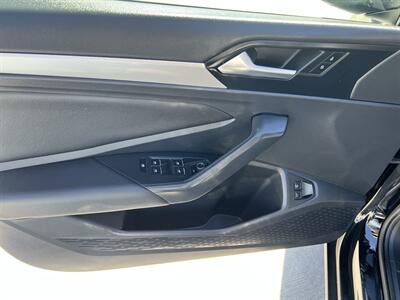 2021 Volkswagen Jetta R-Line - Photo 12 - Phoenix, AZ 85009