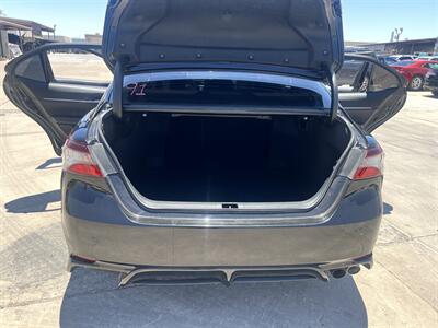 2020 Toyota Camry XSE   - Photo 13 - Phoenix, AZ 85009