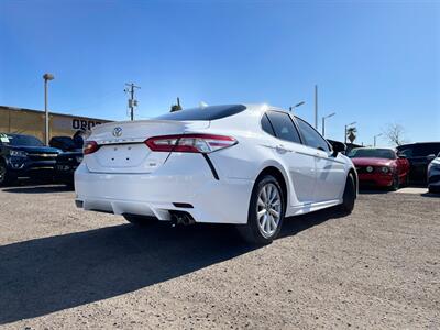 2020 Toyota Camry SE   - Photo 4 - Phoenix, AZ 85009