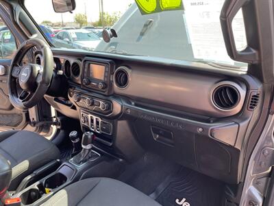 2020 Jeep Wrangler Sport S   - Photo 9 - Phoenix, AZ 85009