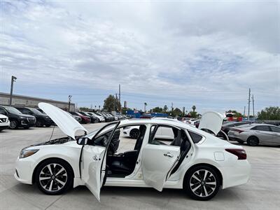 2017 Nissan Altima 2.5 SR - Photo 6 - Phoenix, AZ 85009
