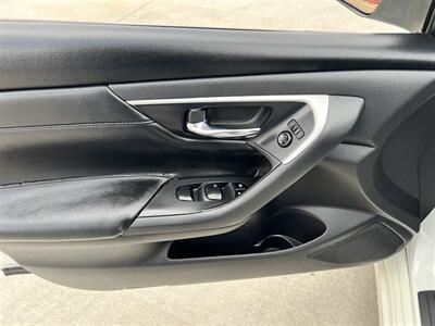 2017 Nissan Altima 2.5 SR - Photo 10 - Phoenix, AZ 85009