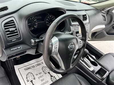 2017 Nissan Altima 2.5 SR - Photo 8 - Phoenix, AZ 85009